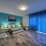 Venice Popular Residence